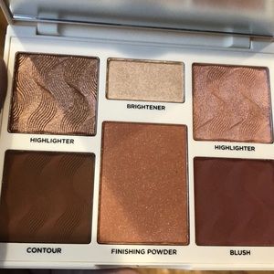 new from Boxycharm not my shade need light medium